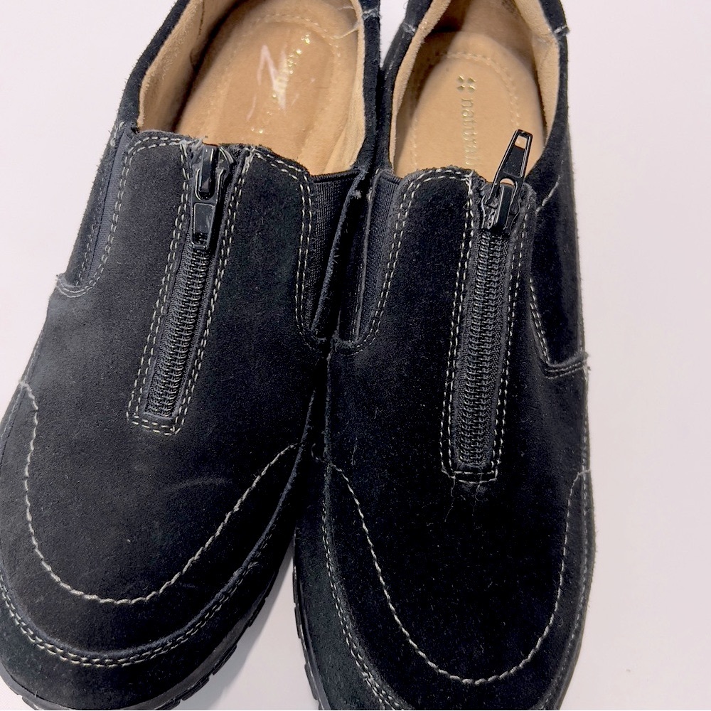 NATURALIZER women’s Size 8M Black Slip on Top Zip Comfort Walking Shoe - Picture 8 of 11